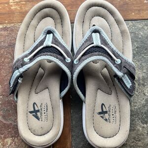 Athletech Women’s Sport Flip Flop Blues Size 6 Memory Form